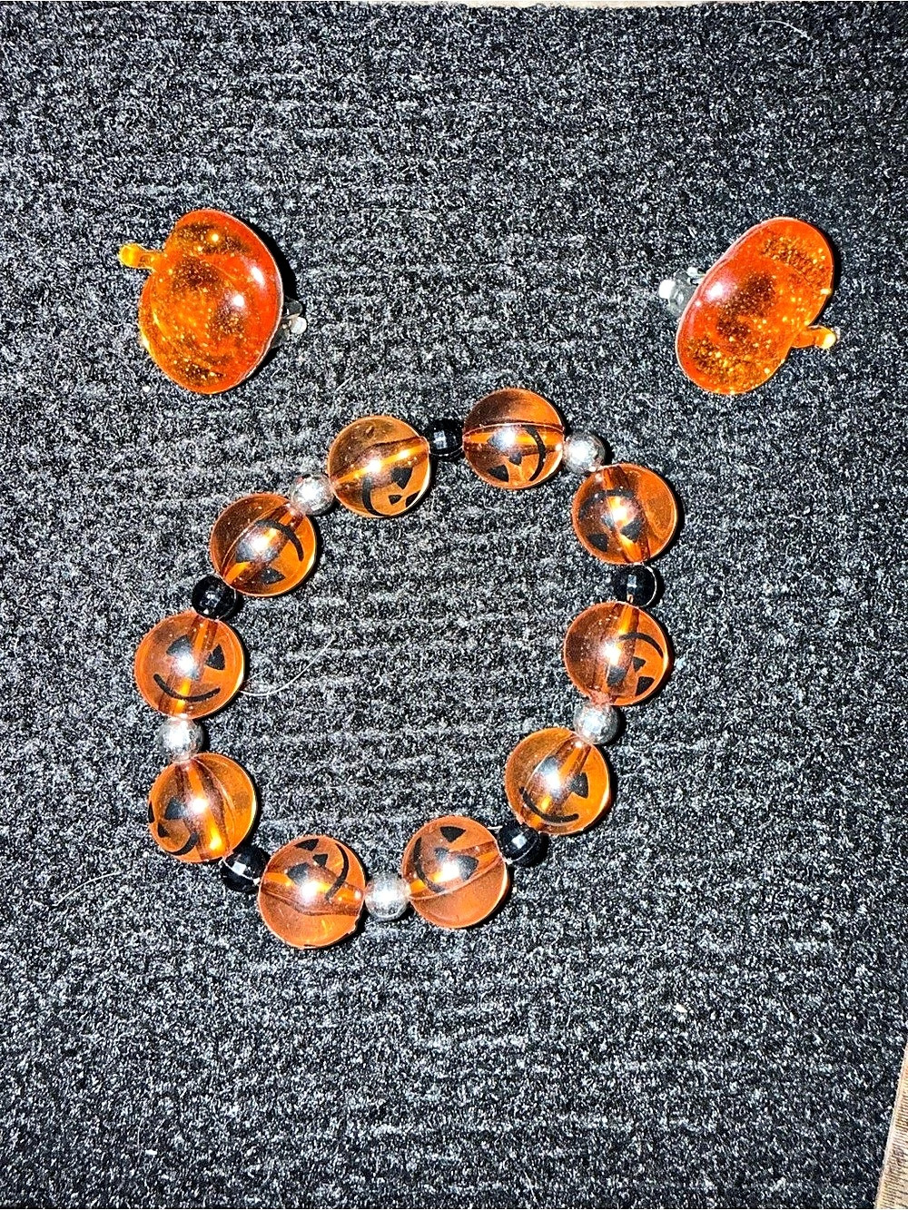 Halloween Jewelry Lot. Pumpkin Earrings, Stretch Charm Bracelet FH4